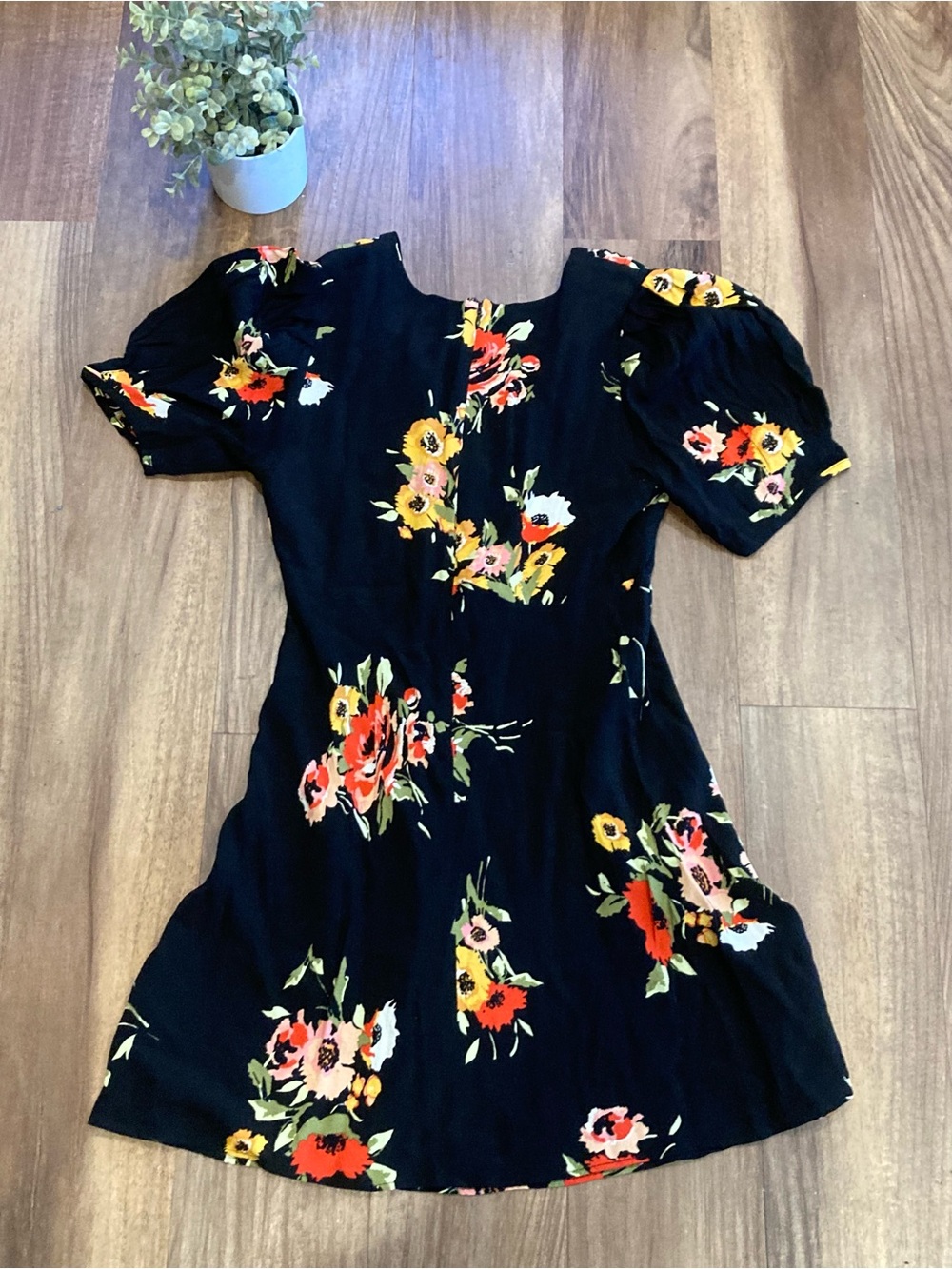 Free People Black Floral V-Neck Short Dress - Picture 8 of 8